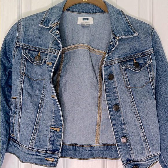 OLD NAVY Girls Light Wash Jean Jacket Size M - Picture 2 of 4